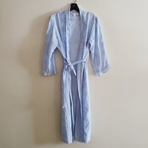 Eileen West Beautiful Cotton Summer Dressing Gown Robe Eyelet Powder Blue Small
